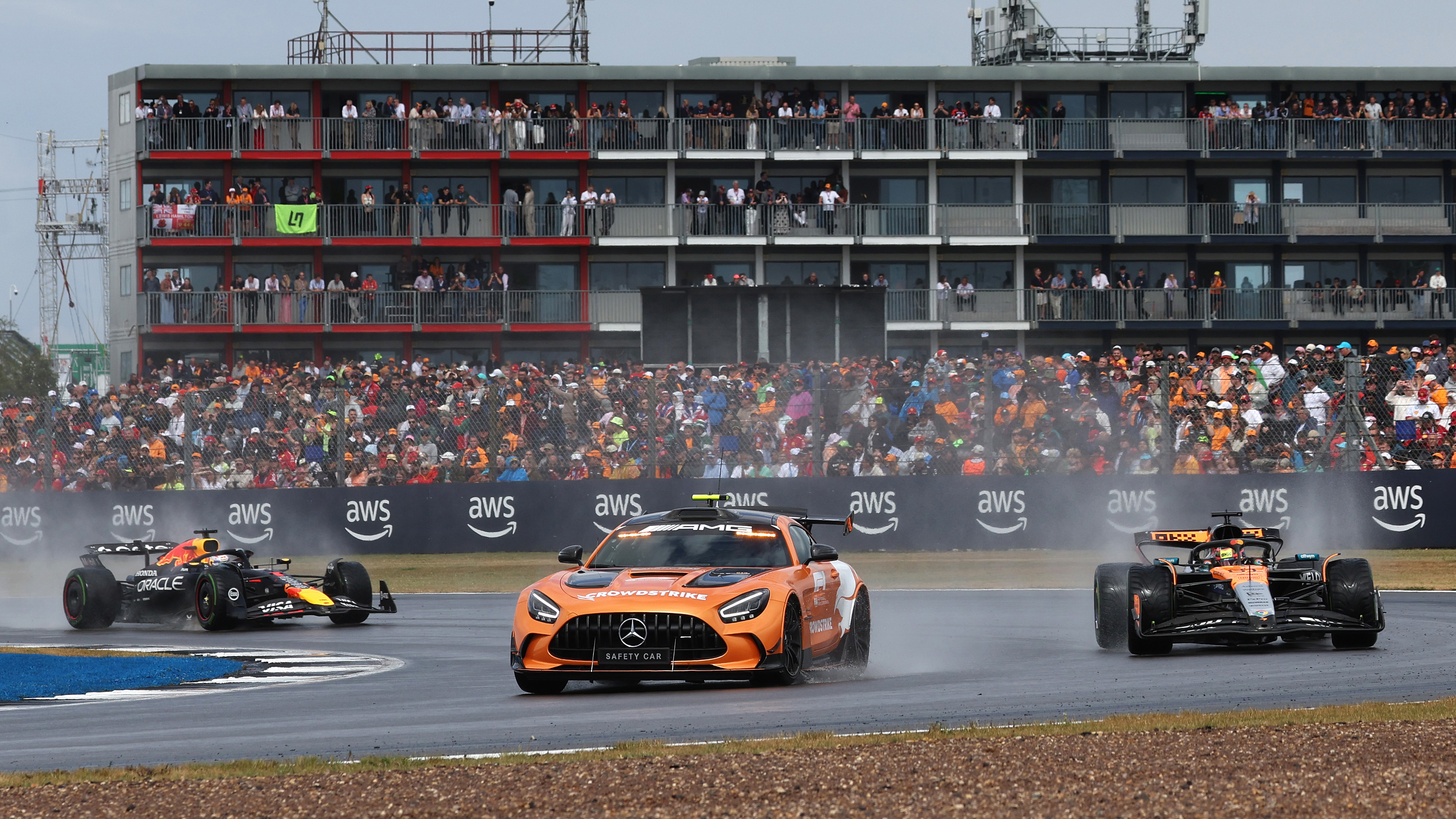 british grand prix piastri verstappen safety car copy.jpg