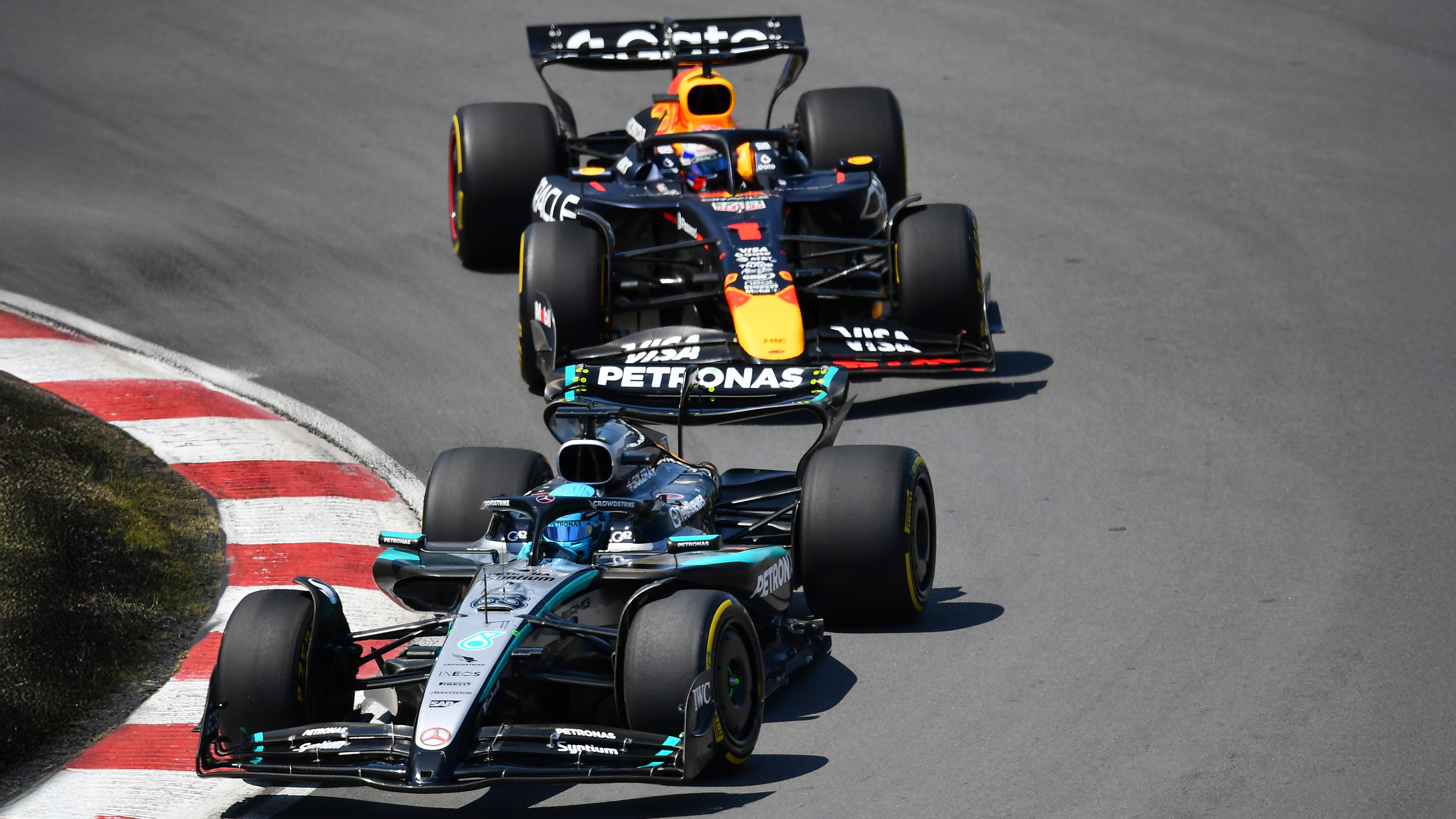 canadian gp 25 russell and verstappen.jpg