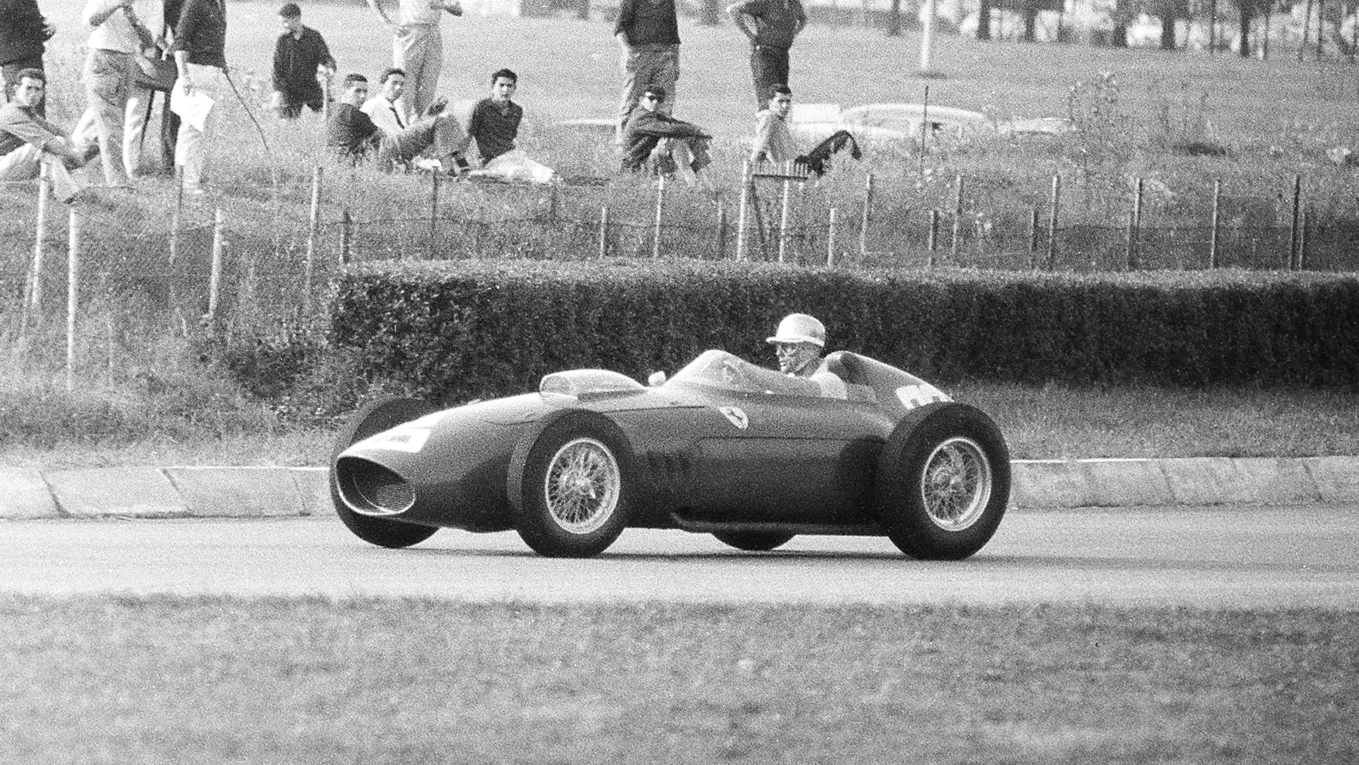 f1 cameos phil hill copy.jpg