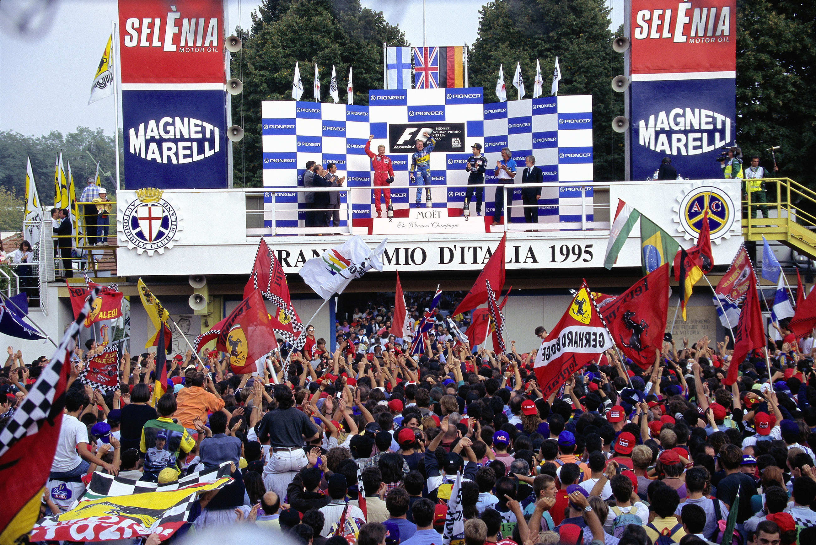 herbert silverstone win 1995 4.jpg