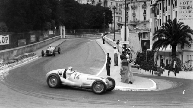 Mercedes W125 Prologue copy.jpg