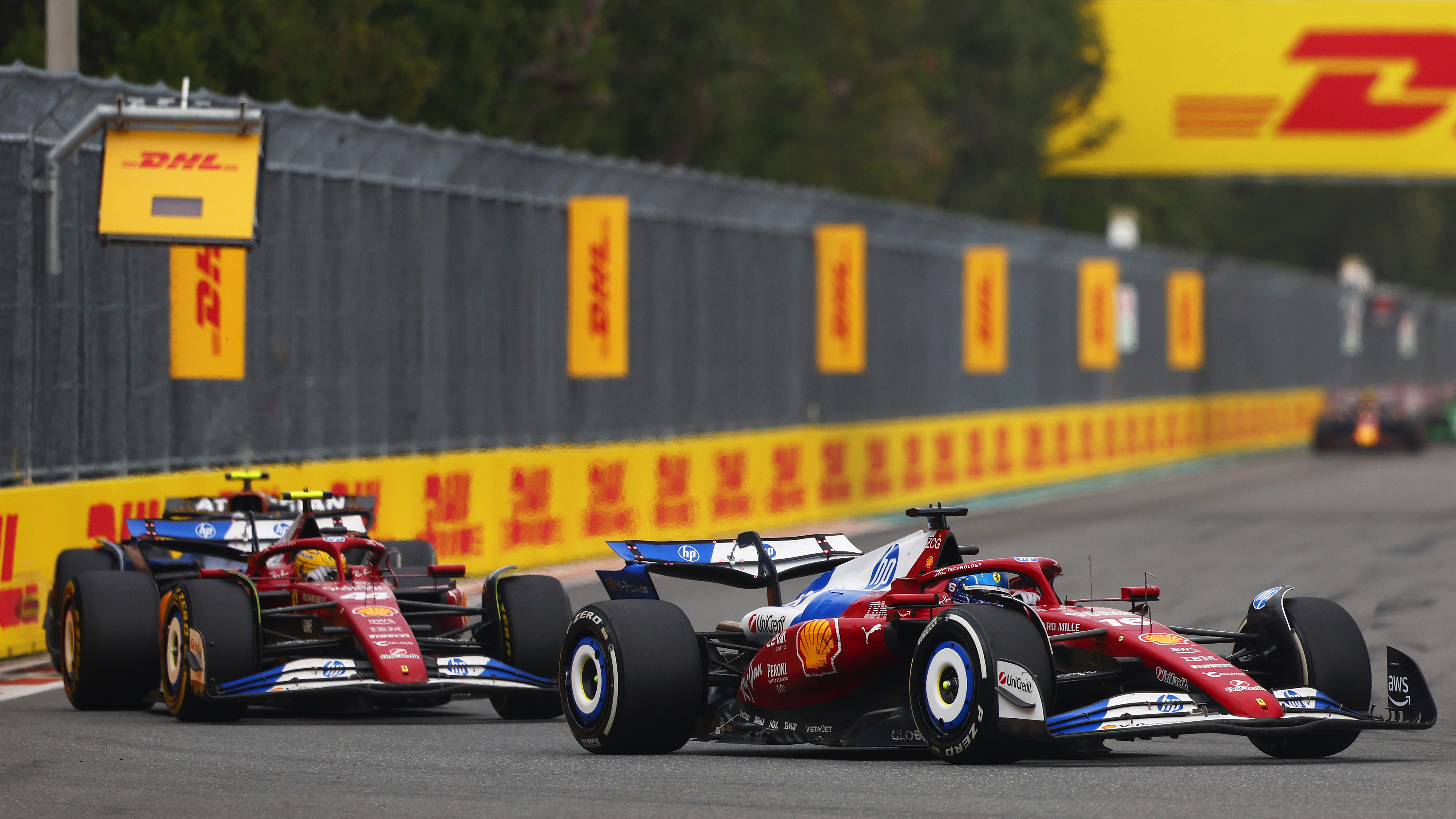 miami gp 25 ferraris.jpg