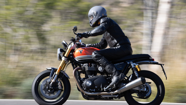 Triumph Speed Twin 1200 review03.jpg