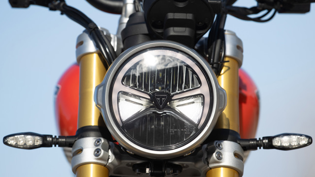 Triumph Speed Twin 1200 review11.jpg